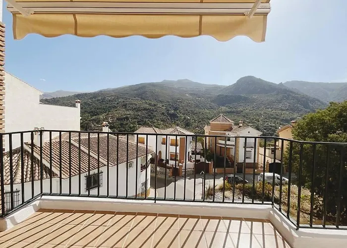 Balcon Hacia La Montana